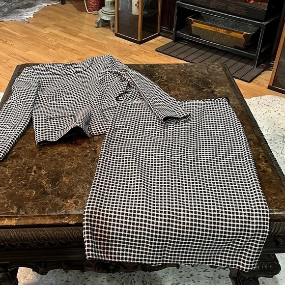 Preston & York Dresses & Skirts - Preston & York suit jacket and long skirt the suit jacket is size 10 skirt 8.A26